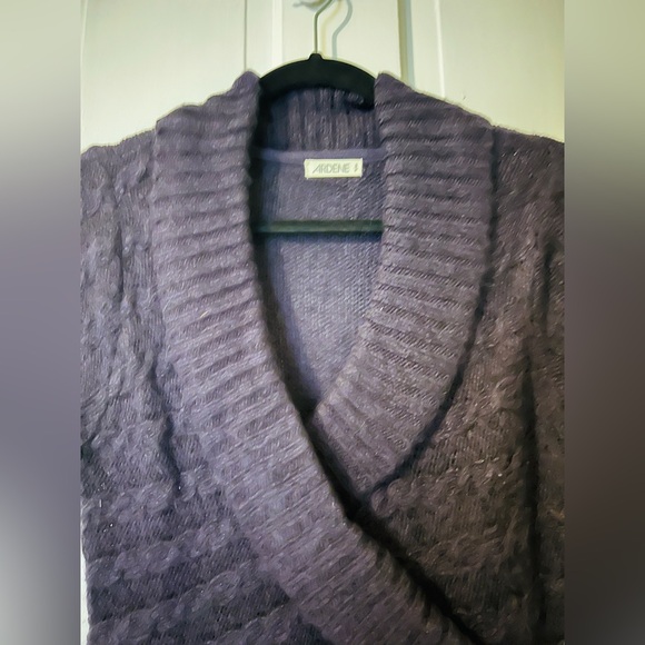Ardene Sweater - Picture 3 of 5